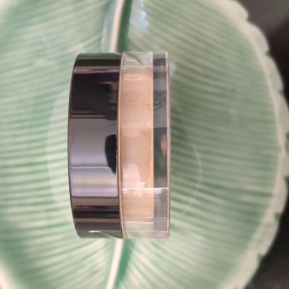 Setting Powder (Medium) - Picture 4 of 6